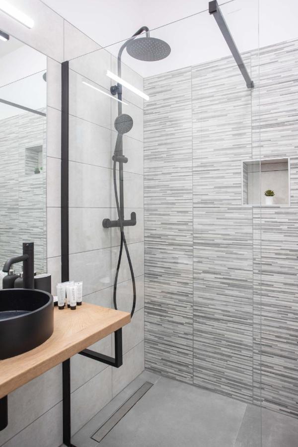 Design City Center Apartments Near Park Zrinjevac Zagabria Esterno foto
