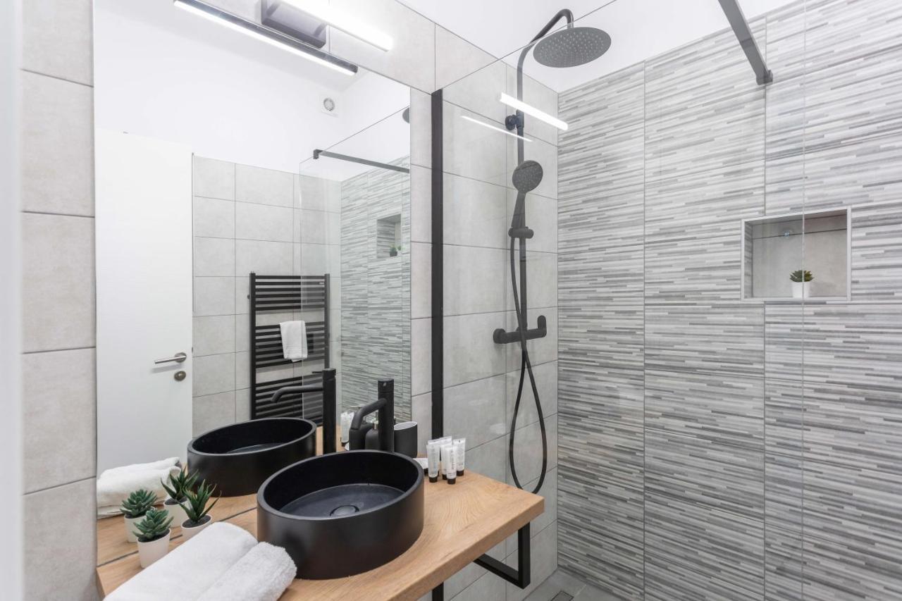 Design City Center Apartments Near Park Zrinjevac Zagabria Esterno foto