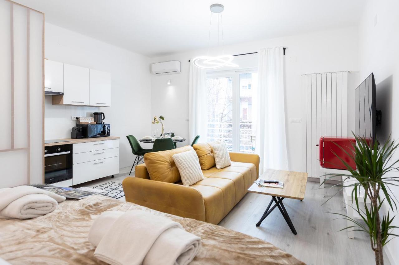 Design City Center Apartments Near Park Zrinjevac Zagabria Esterno foto