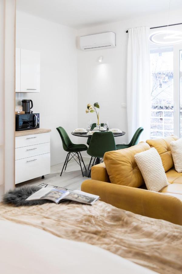 Design City Center Apartments Near Park Zrinjevac Zagabria Esterno foto